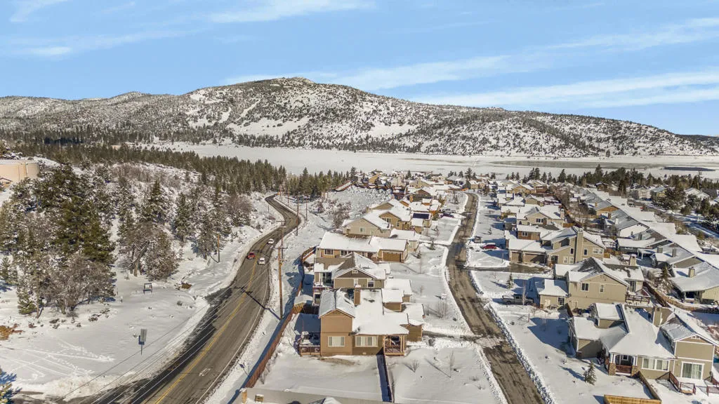 341 Maple Ridge Drive, Big Bear, California 92314 home-pic-39