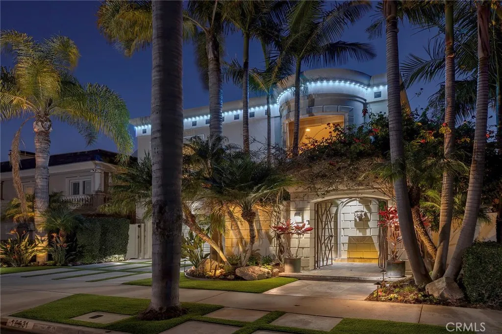 16631 Carousel, Huntington Beach, California 92649 home-pic-1