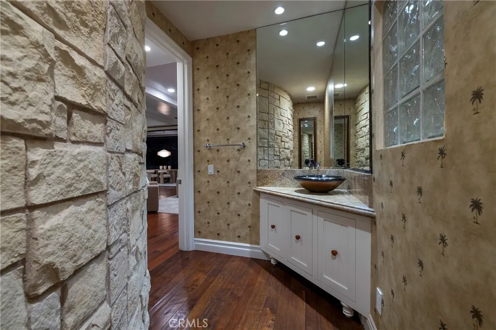16631 Carousel, Huntington Beach, California 92649 home-pic-34