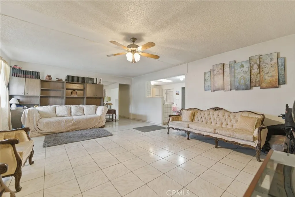 18325 Mettler, Carson, California 90746 home-pic-7