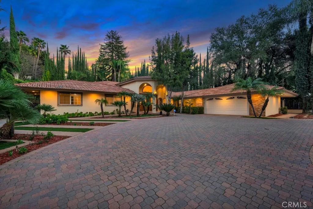 4446 Hayvenhurst Avenue, Encino, California 91436 home-pic-51