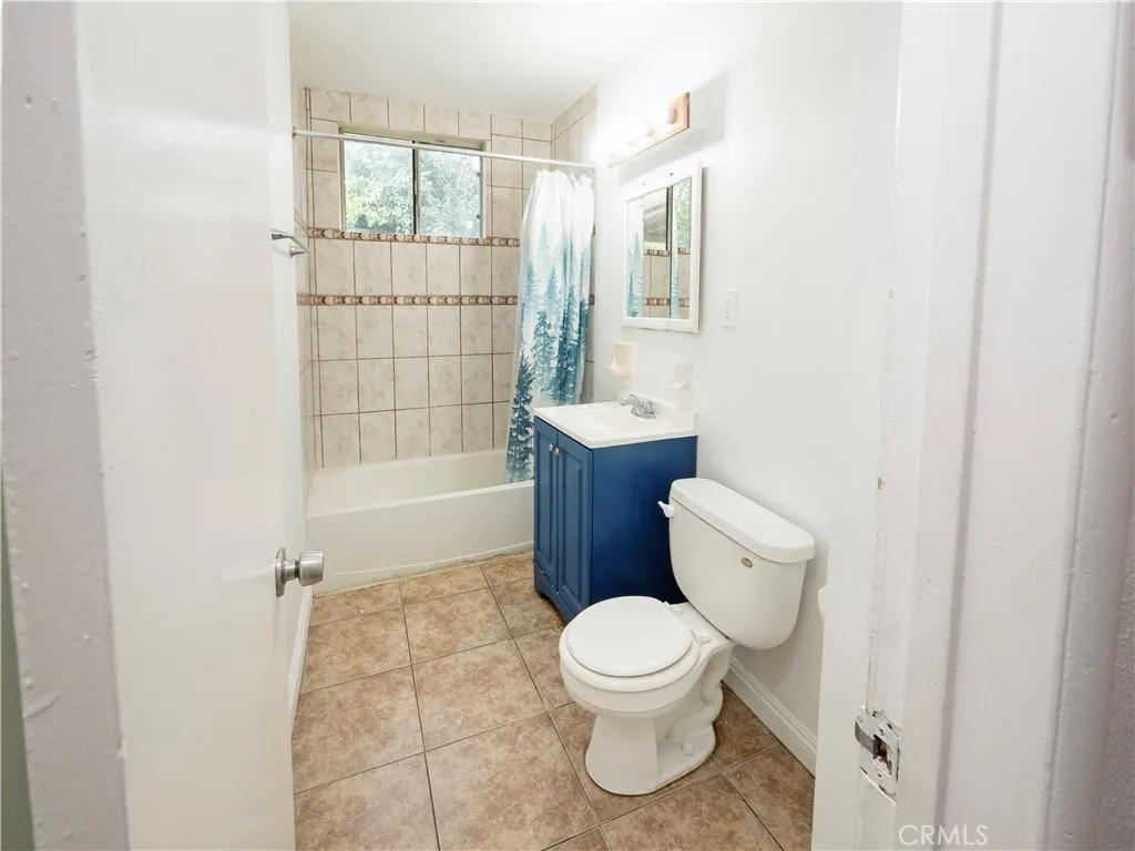 821 N Alameda, Ontario, California 91764 home-pic-11