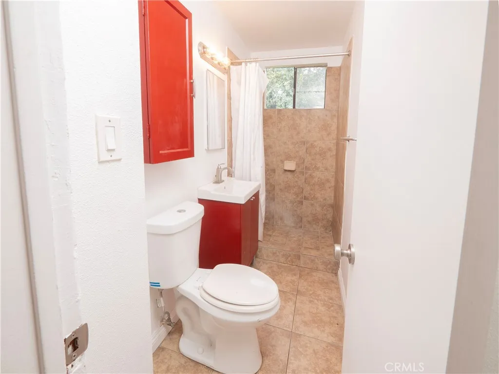 821 N Alameda, Ontario, California 91764 home-pic-16
