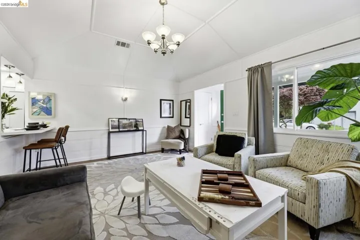 Original coved ceiling