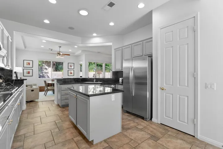 012_13-78370_via_dijon-38_273