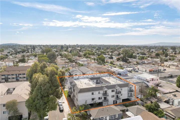 1075 E South, Long Beach, California 90805