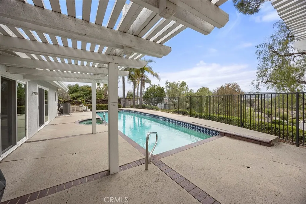 21144 Via Alisa, Yorba Linda, California 92887 home-pic-34
