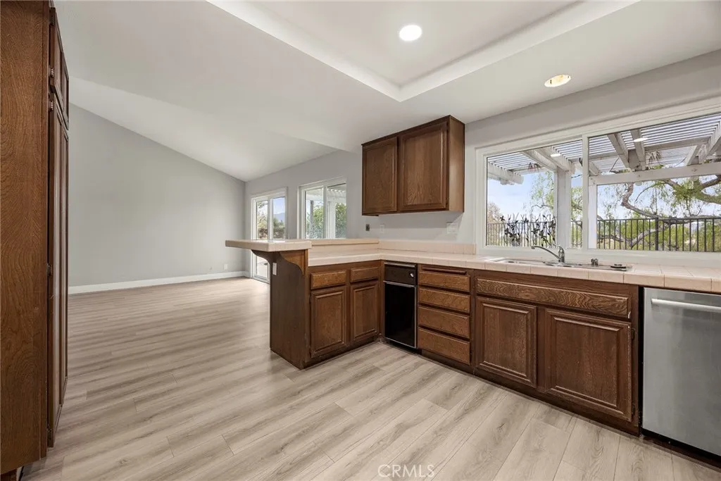 21144 Via Alisa, Yorba Linda, California 92887 home-pic-11
