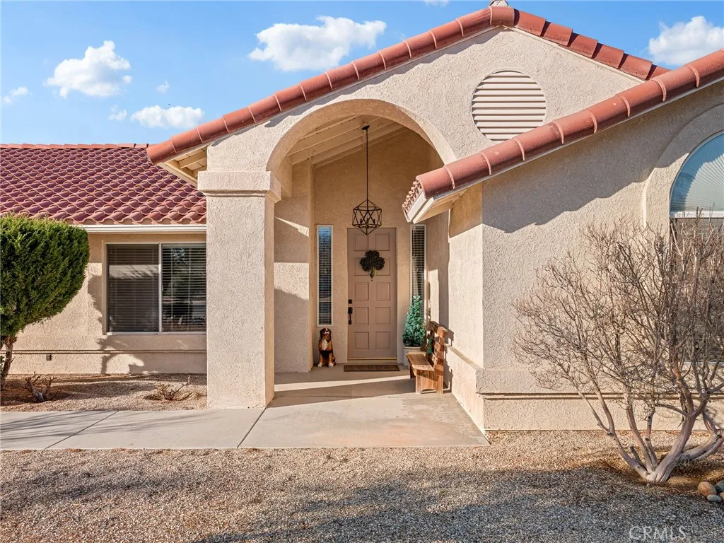 19544 Oneida, Apple Valley, California 92307 home-pic-47