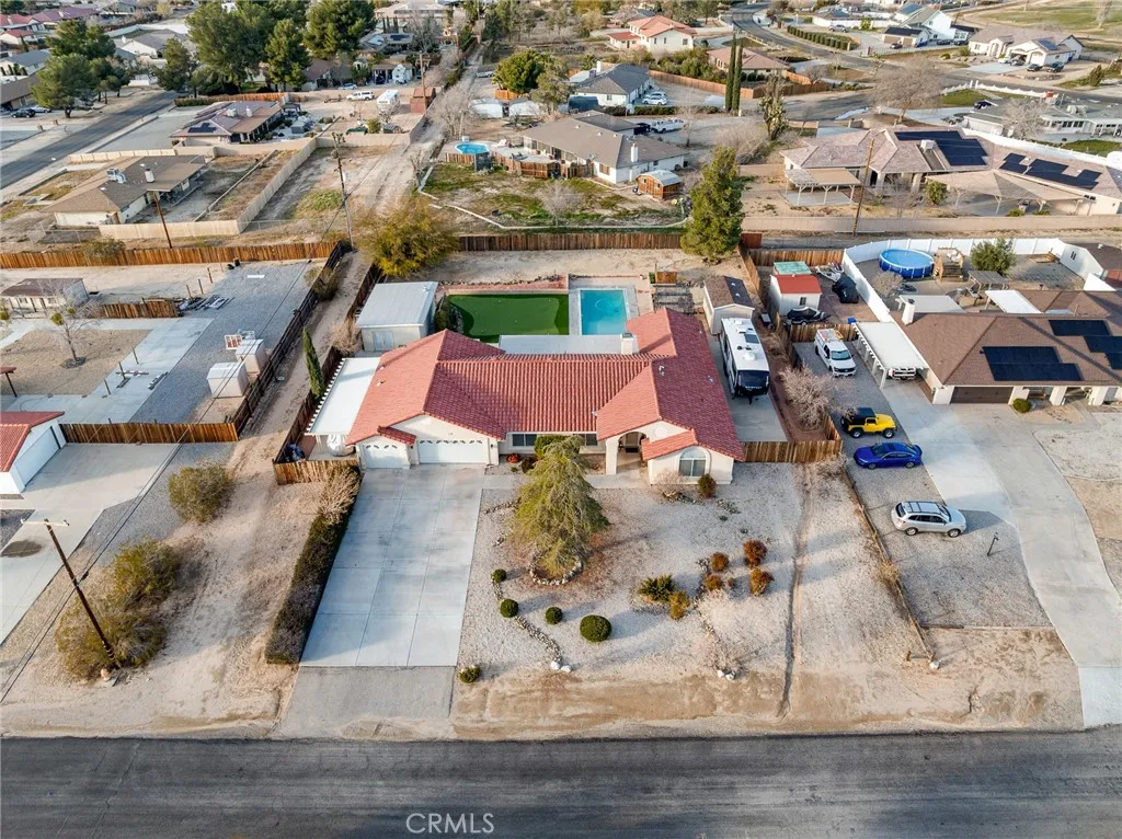 19544 Oneida, Apple Valley, California 92307 home-pic-4