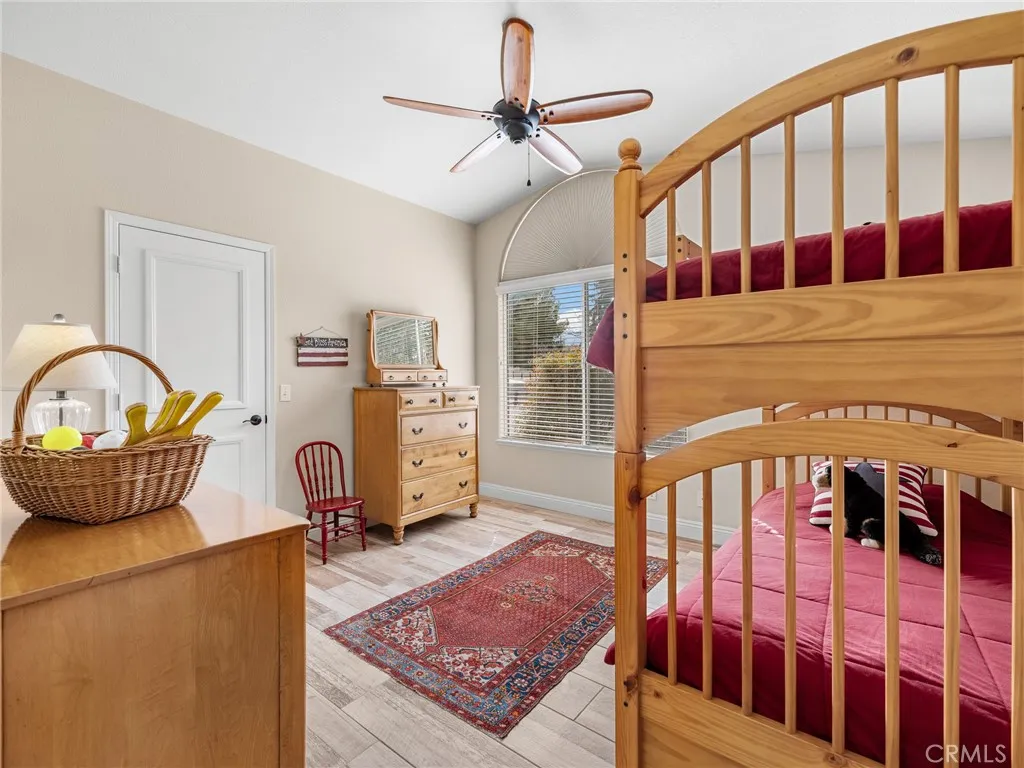 19544 Oneida, Apple Valley, California 92307 home-pic-38