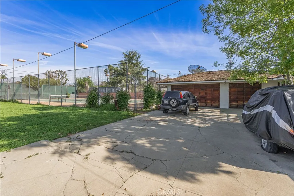 751 S Corrida, Covina, California 91724 home-pic-21