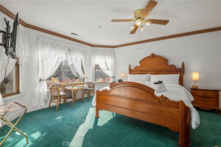 Master Bedroom/Second Floor