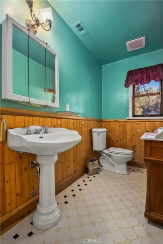 In Suite Bathroom/Second Floor