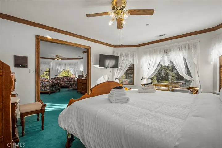 Master Bedroom/Second Floor