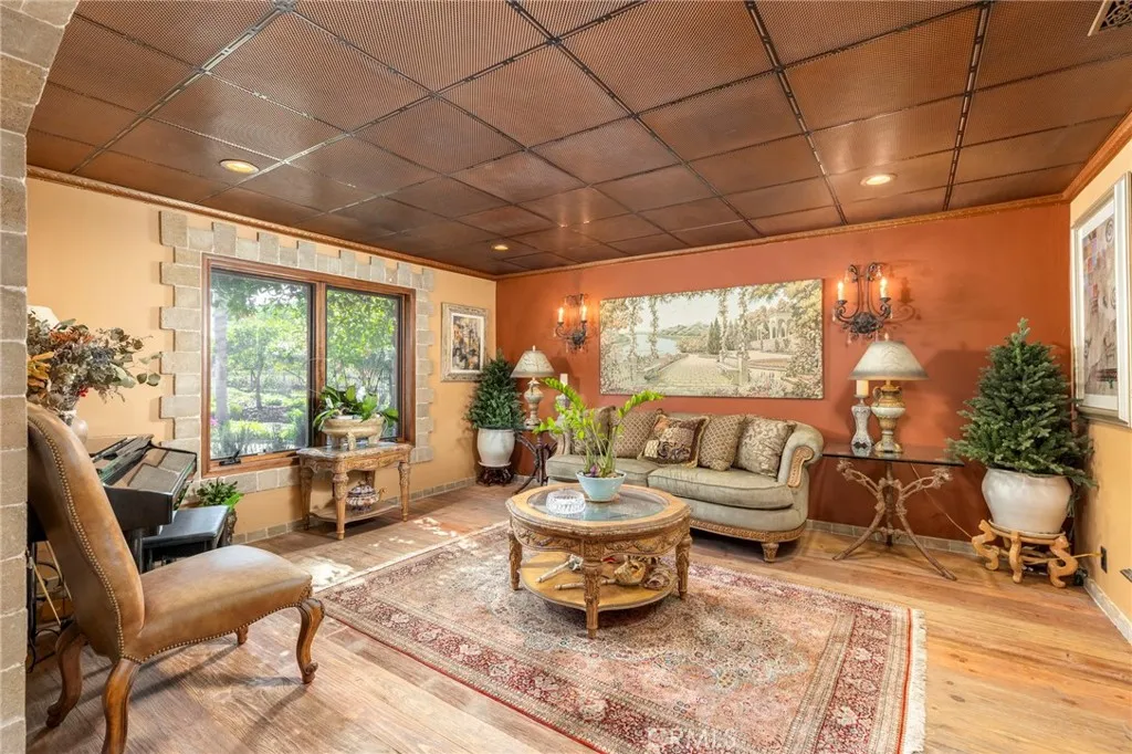 14260 Grande Vista Avenue, Perris, California 92570 home-pic-13