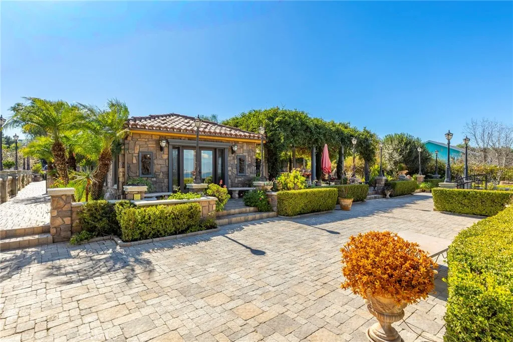 14260 Grande Vista Avenue, Perris, California 92570 home-pic-27