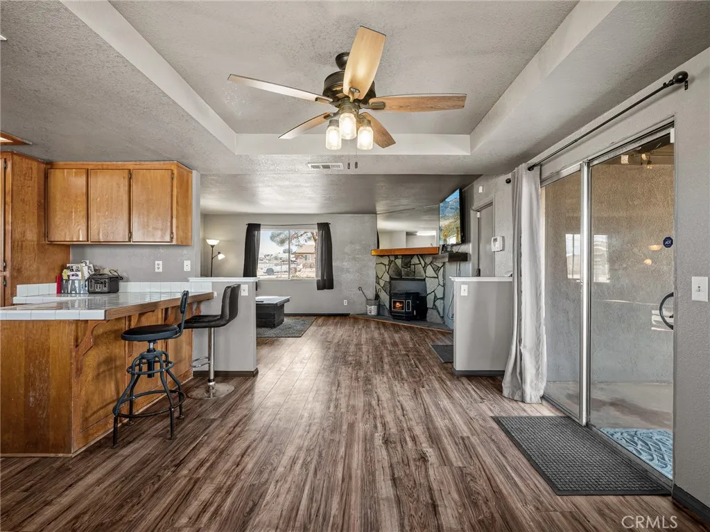 9890 Solano, Victorville, California 92392 home-pic-9