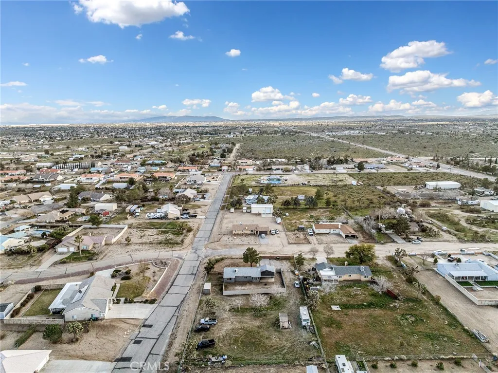 9890 Solano, Victorville, California 92392 home-pic-39