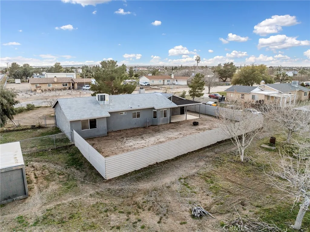9890 Solano, Victorville, California 92392 home-pic-35