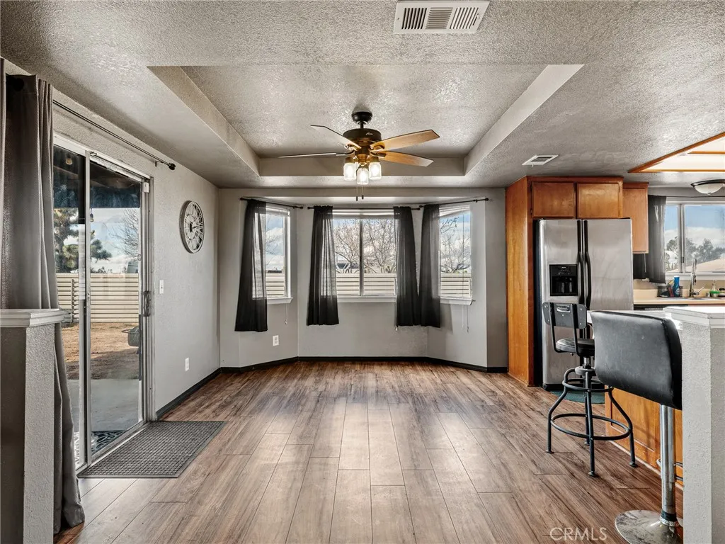9890 Solano, Victorville, California 92392 home-pic-8
