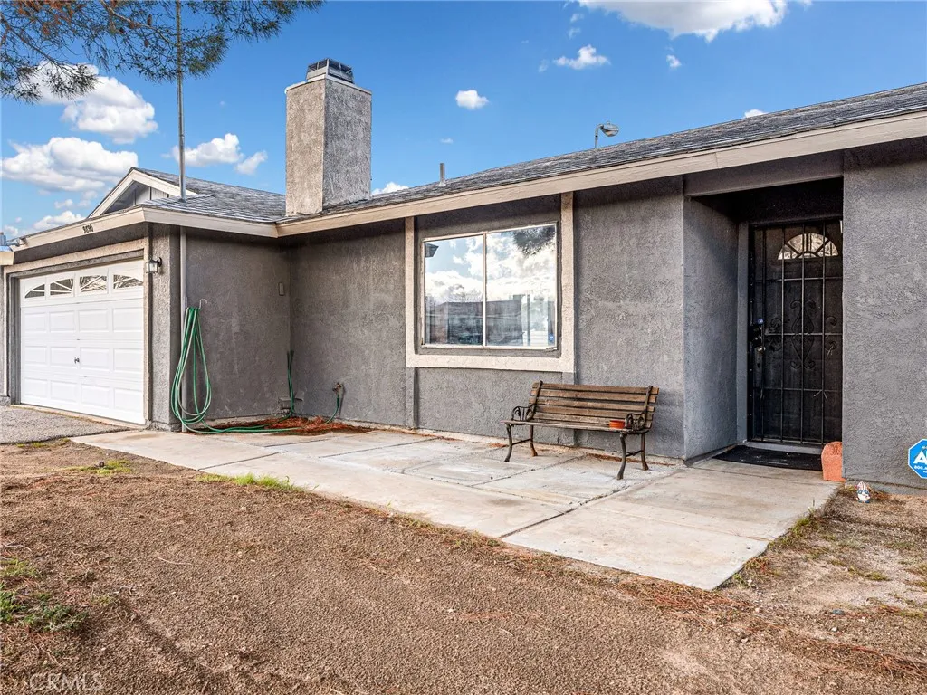 9890 Solano, Victorville, California 92392 home-pic-2
