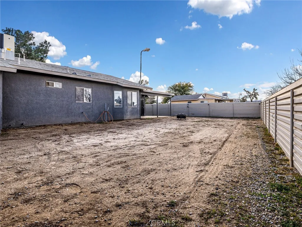 9890 Solano, Victorville, California 92392 home-pic-33