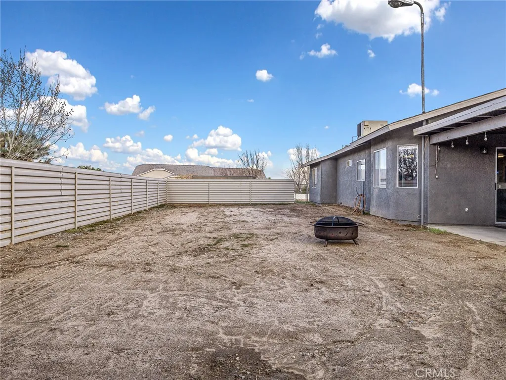 9890 Solano, Victorville, California 92392 home-pic-30