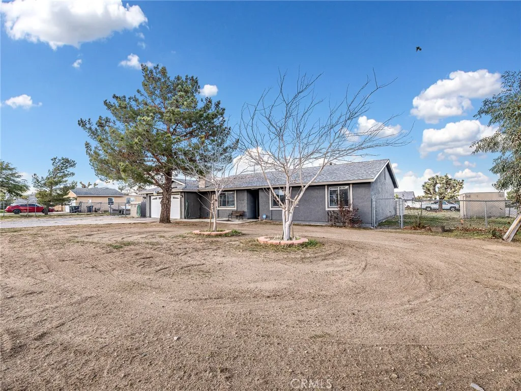 9890 Solano, Victorville, California 92392 home-pic-27
