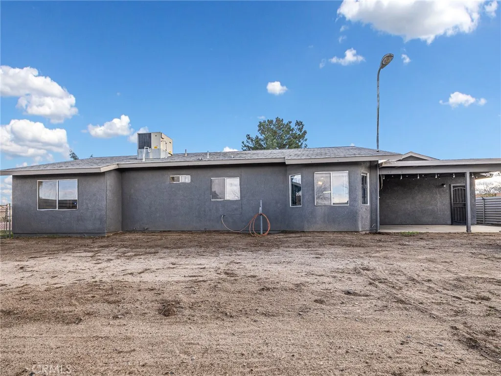9890 Solano, Victorville, California 92392 home-pic-32