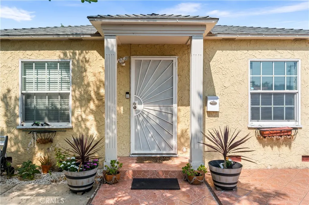 1808 S Van Ness Avenue, Santa Ana, California 92707 home-pic-2