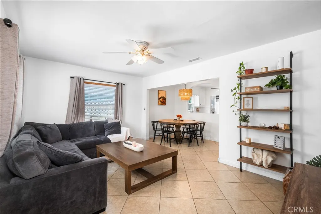 1808 S Van Ness Avenue, Santa Ana, California 92707 home-pic-6