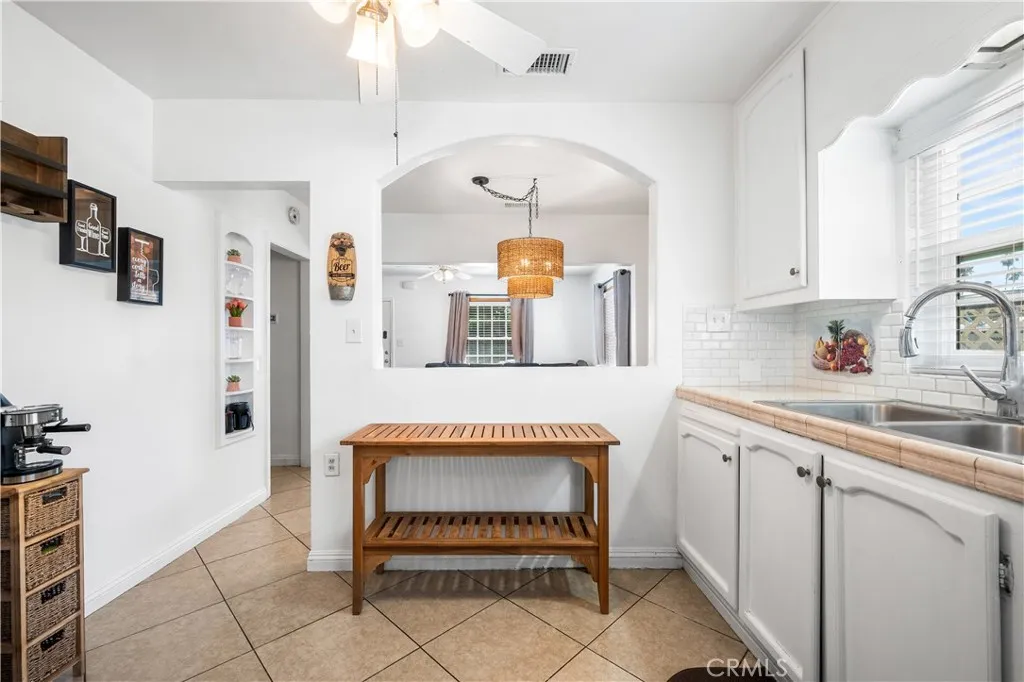 1808 S Van Ness Avenue, Santa Ana, California 92707 home-pic-15