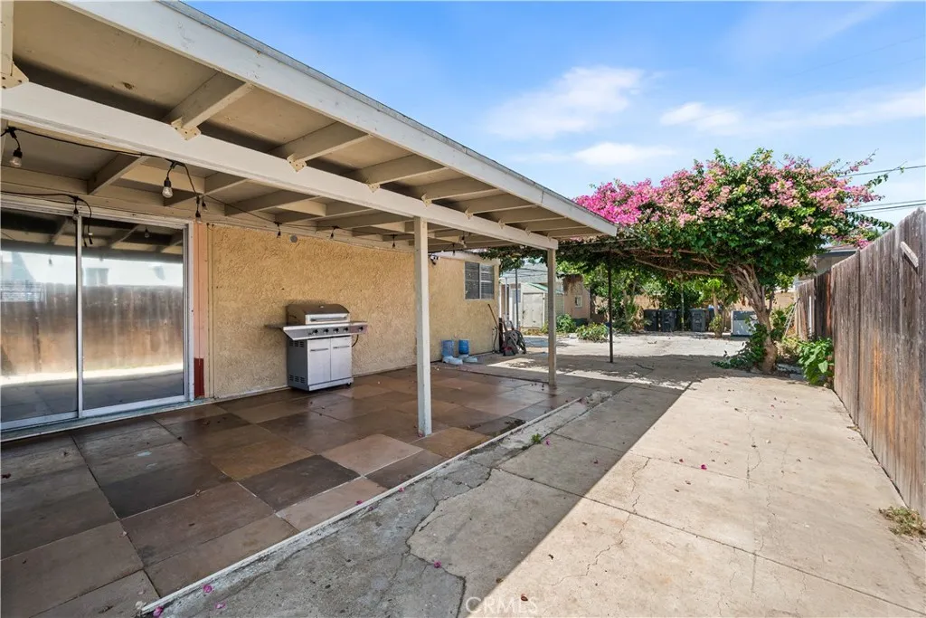 1808 S Van Ness Avenue, Santa Ana, California 92707 home-pic-30