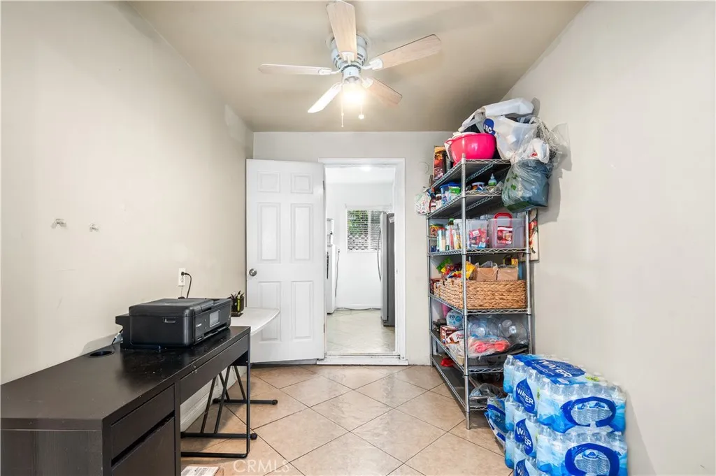 1808 S Van Ness Avenue, Santa Ana, California 92707 home-pic-16