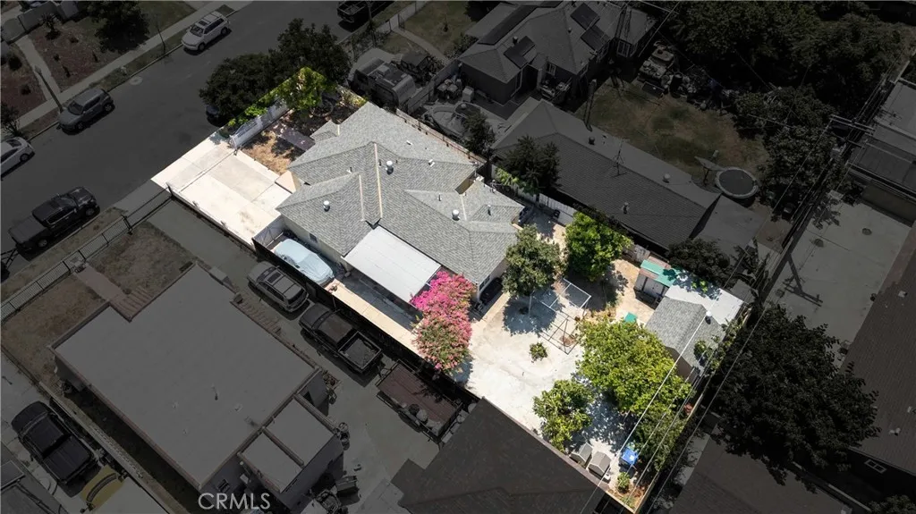 1808 S Van Ness Avenue, Santa Ana, California 92707 home-pic-38