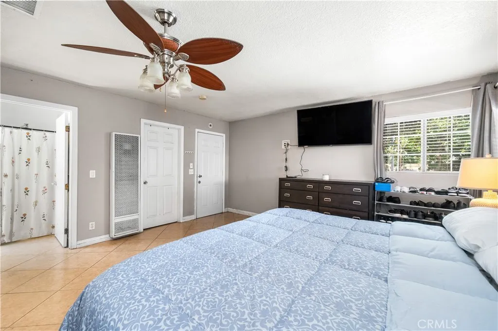 1808 S Van Ness Avenue, Santa Ana, California 92707 home-pic-18