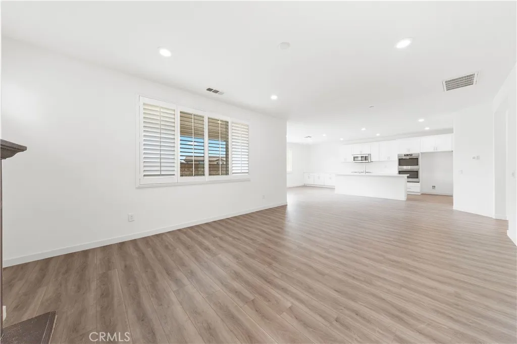 15609 Paprika Lane, Fontana, California 92336 home-pic-51