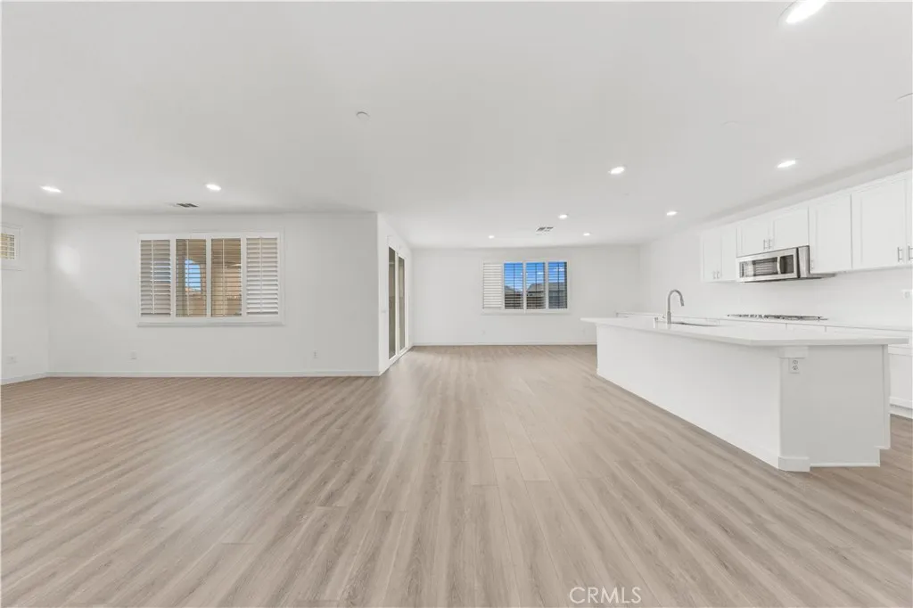 15609 Paprika Lane, Fontana, California 92336 home-pic-47