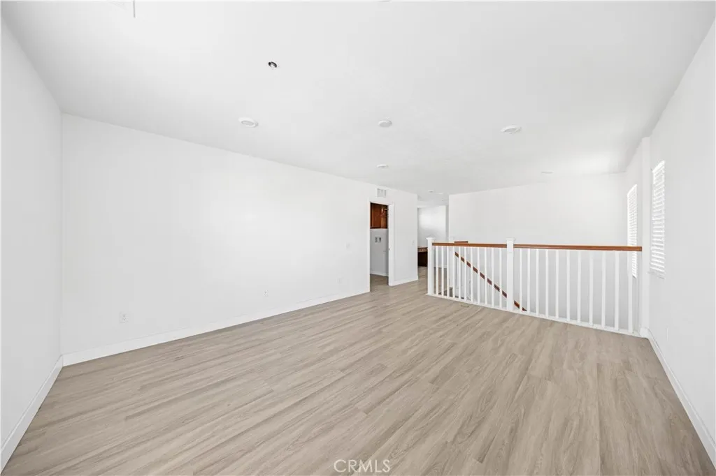 15609 Paprika Lane, Fontana, California 92336 home-pic-15