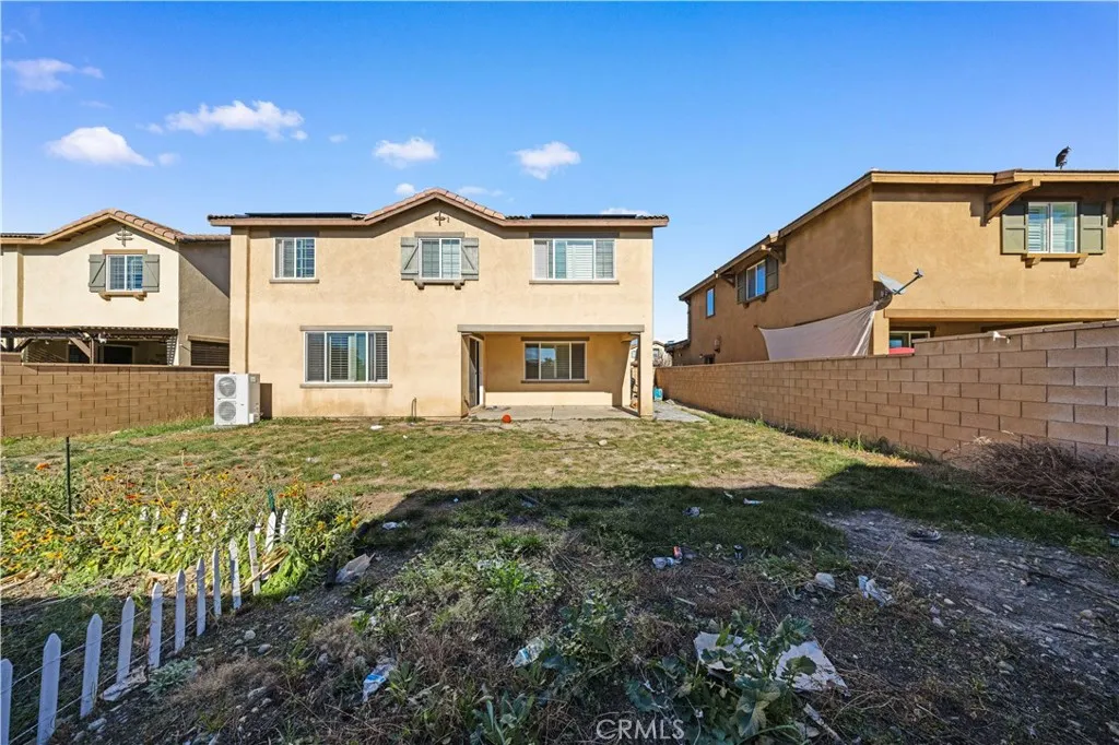 15609 Paprika Lane, Fontana, California 92336 home-pic-11