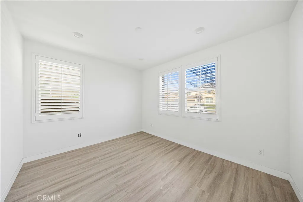 15609 Paprika Lane, Fontana, California 92336 home-pic-5