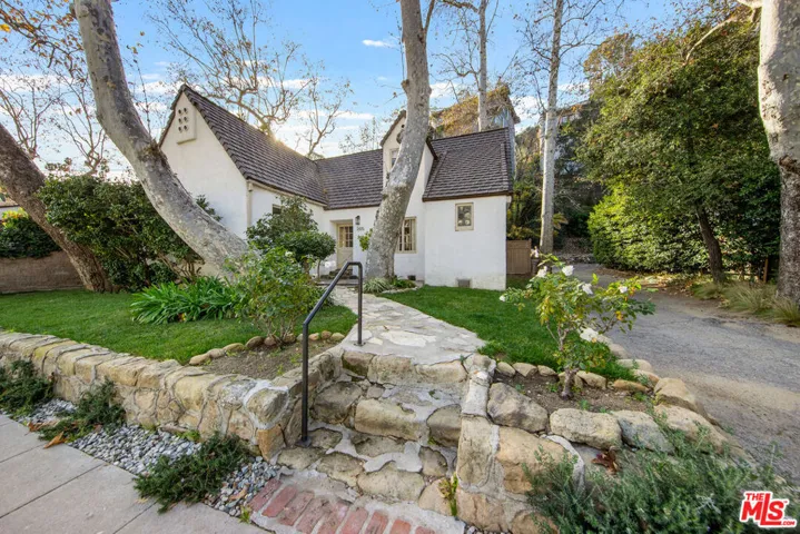 2615 Canyon Drive, Los Angeles, California 90068
