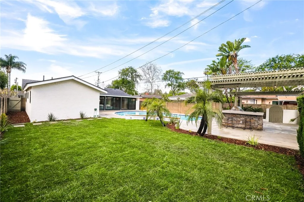618 N Lincoln, Fullerton, California 92831 home-pic-25