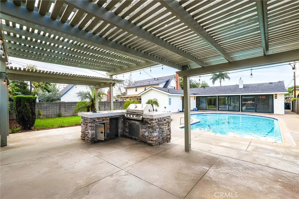 618 N Lincoln, Fullerton, California 92831 home-pic-24