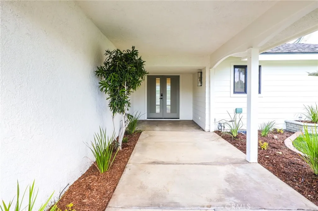 618 N Lincoln, Fullerton, California 92831 home-pic-3
