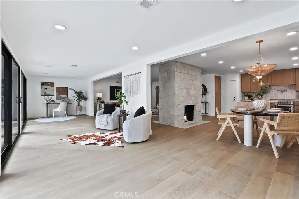 618 N Lincoln, Fullerton, California 92831 home-pic-11