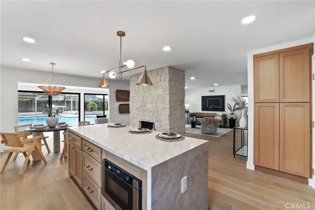 618 N Lincoln, Fullerton, California 92831 home-pic-9