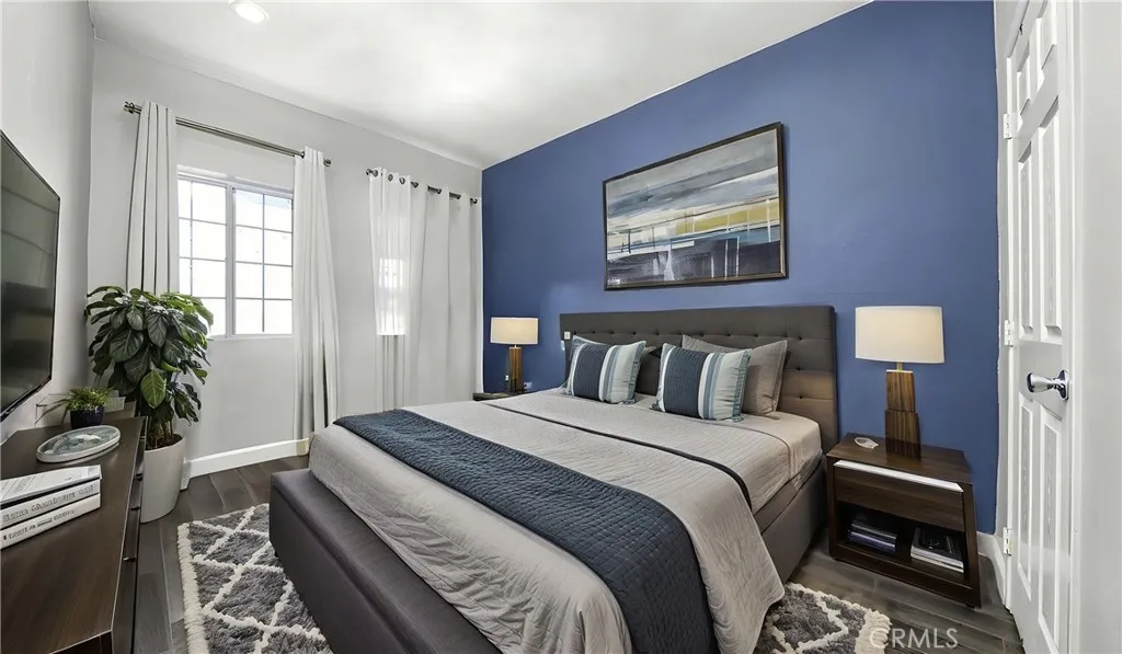 217 Columbia Place, Los Angeles, California 90026 home-pic-9