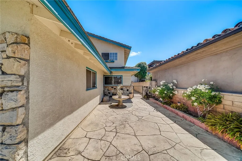 35311 Camino Capistrano, Dana Point, California 92624 home-pic-9